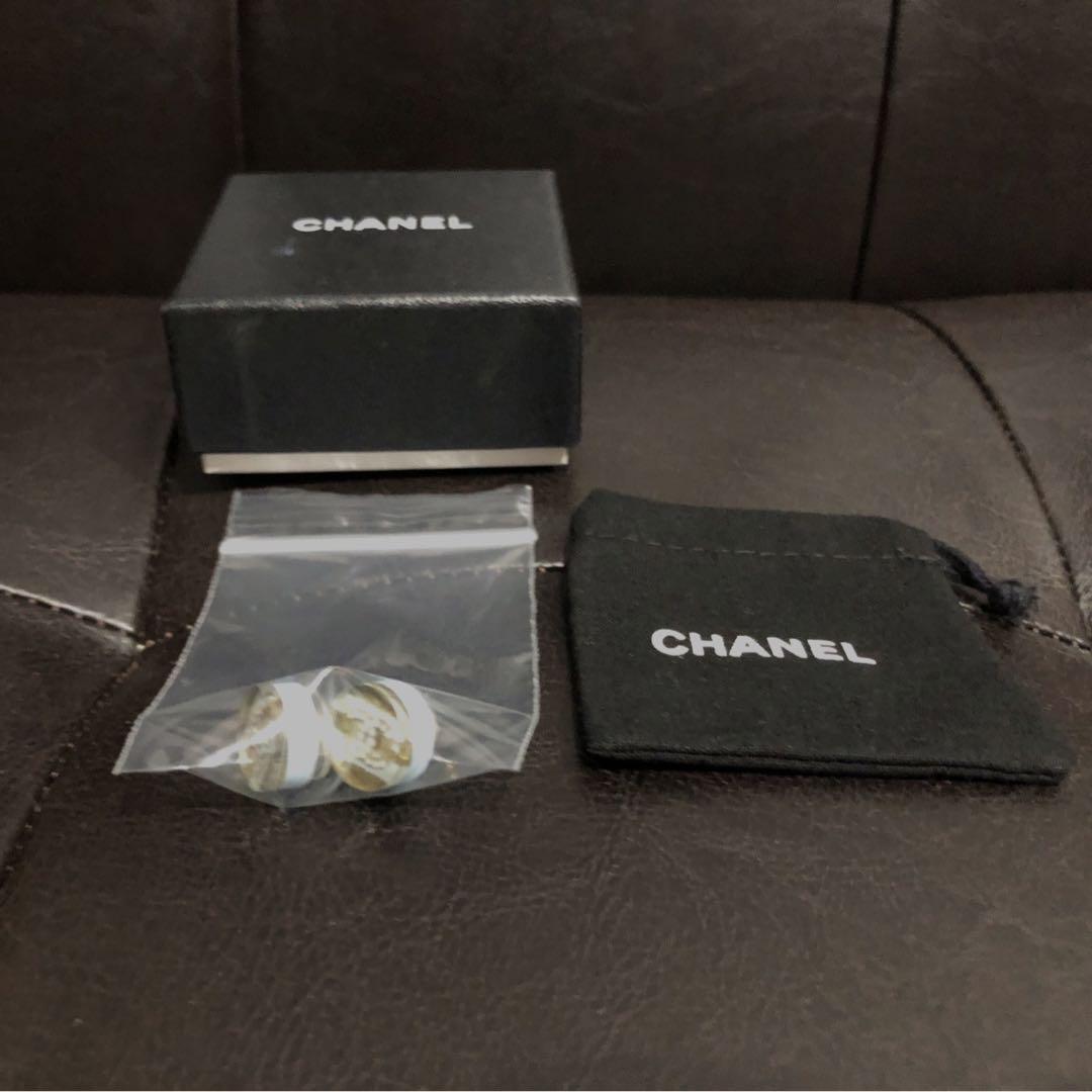 レア CHANEL ボーダーピアス