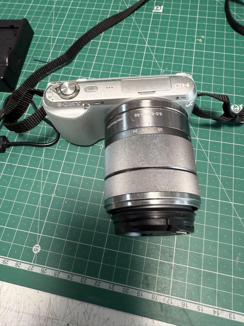 ソニーNex-C3ミラーレ一眼レフレンズセット　シルバー