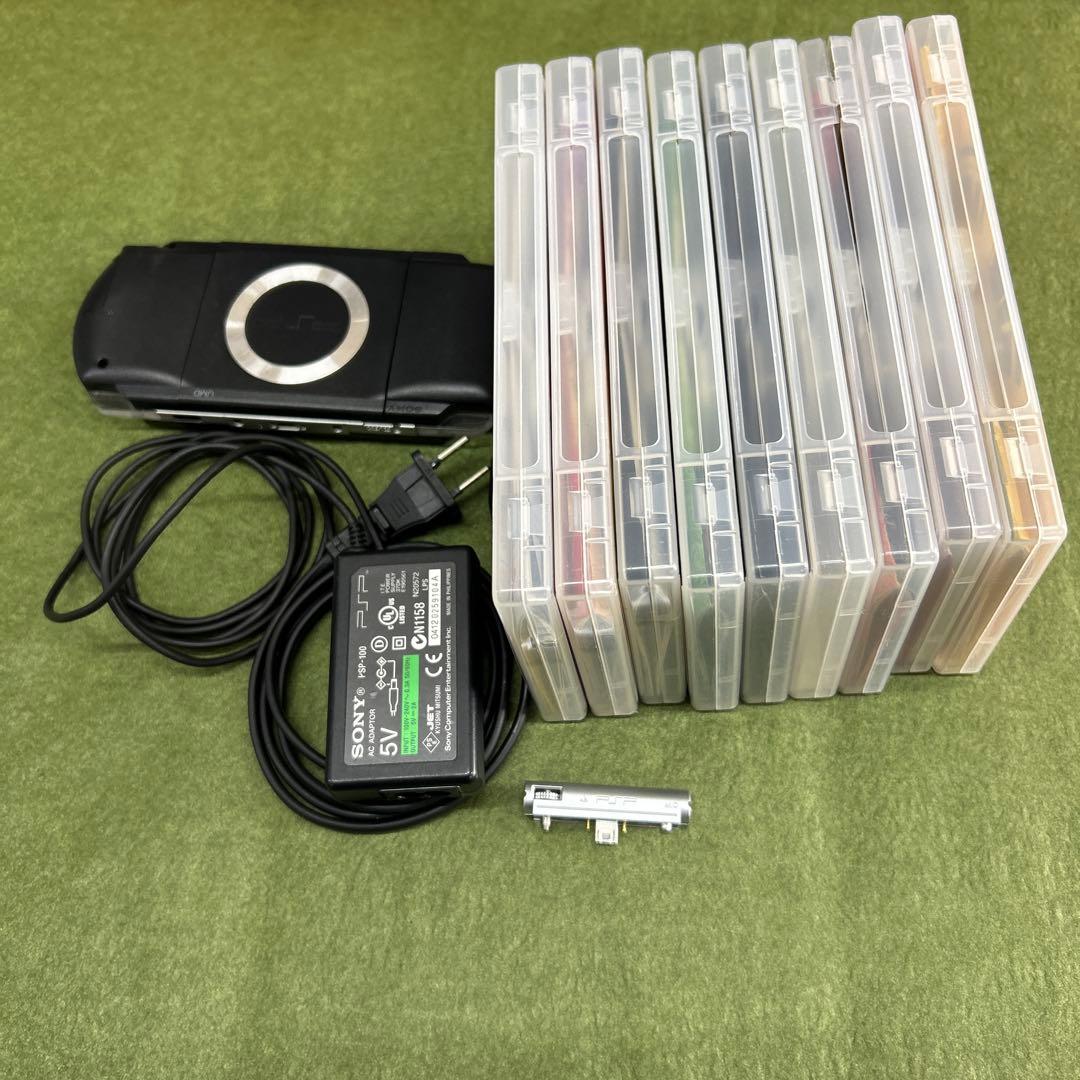 PSP本体とゲームソフト9個セット PSP本体とゲームソフト9個セット