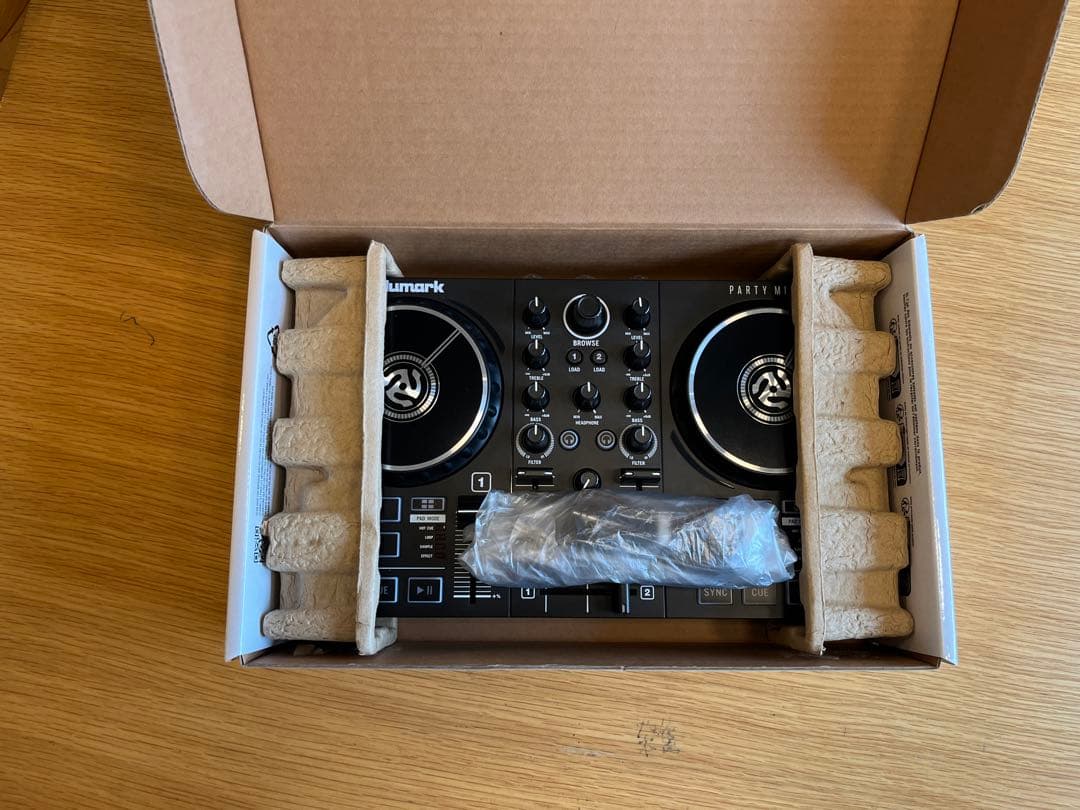 Numark Party Mix DJコントローラー Numark Party Mix DJコントローラー