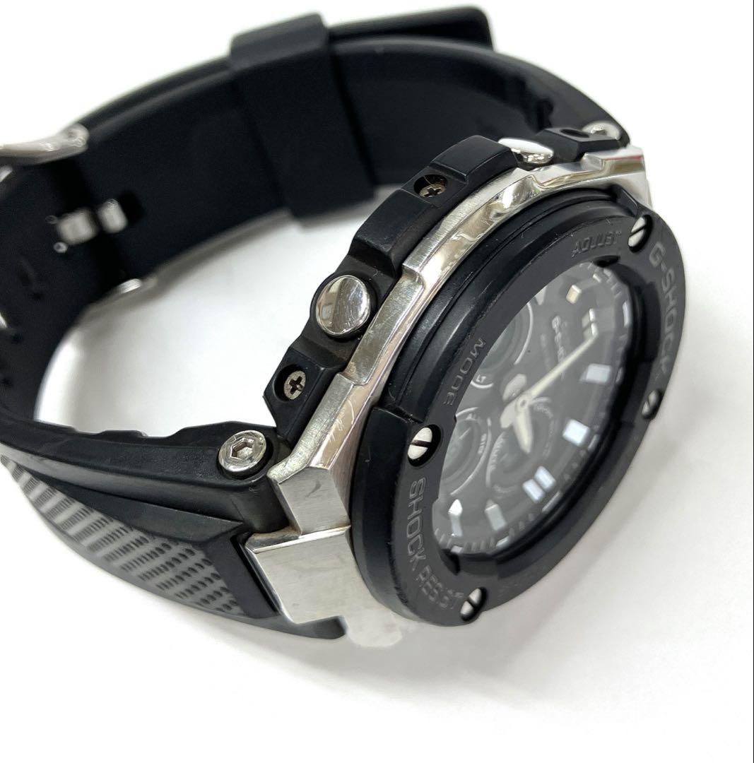美品　GST-W300-1AJF　CASIO G-SHOCK