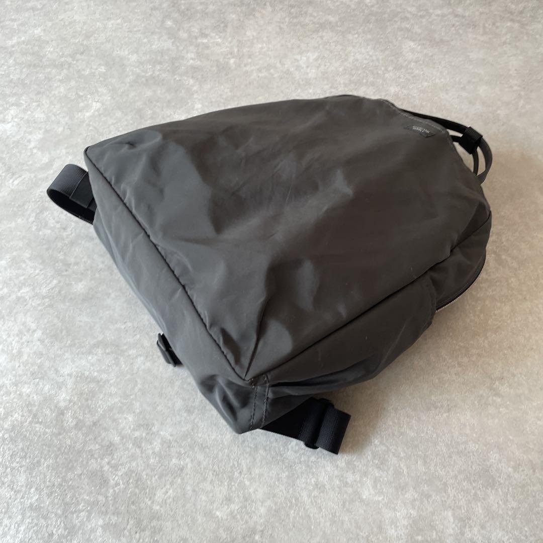 新品同様STANDARD SUPPLY グレー ワラビーリュック バックパック
