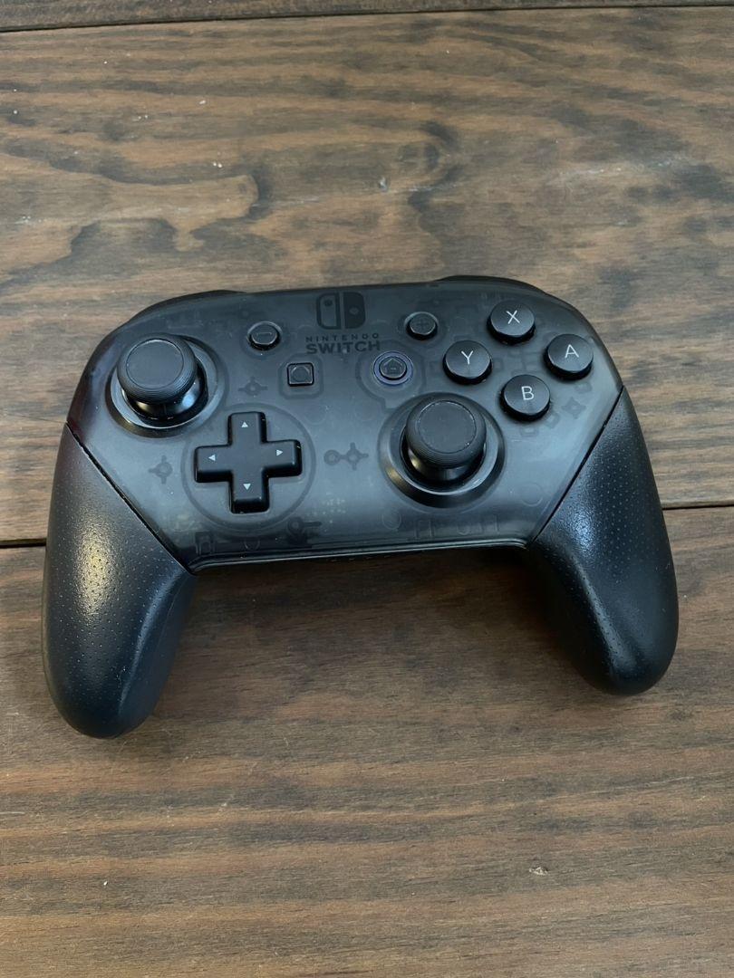 Nintendo Switch 本体 + プロコントローラー(純正)