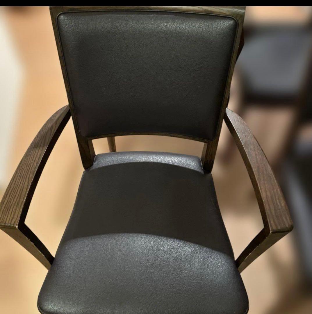 大理石ダイニングテーブルカリモク家具