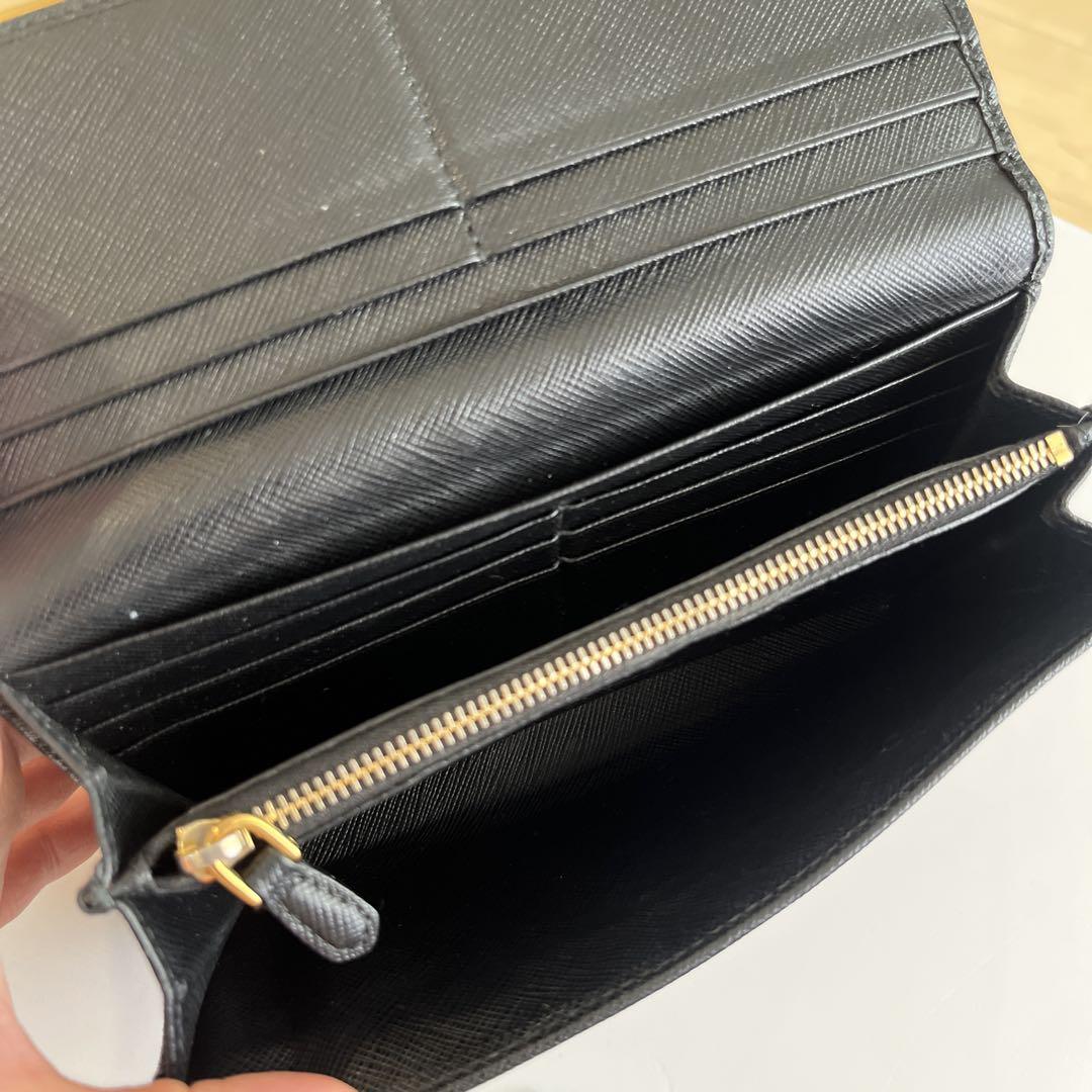 PRADA ブラックレザー長財布