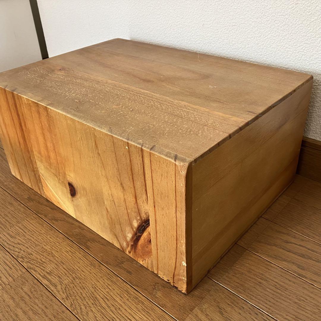 【つまみ3個付き！】木製の小引き出し　アンティーク風　カントリー　シャビー