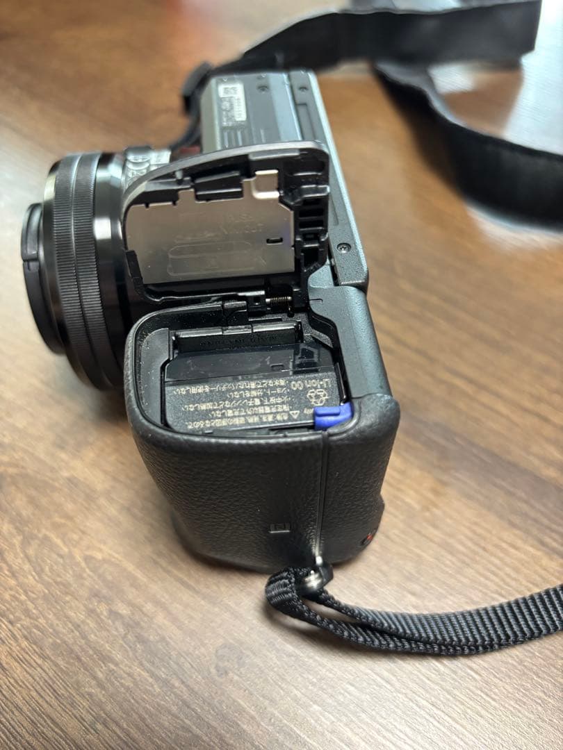 Sony α6400 ミラーレス一眼 ダブルズームレンズキット