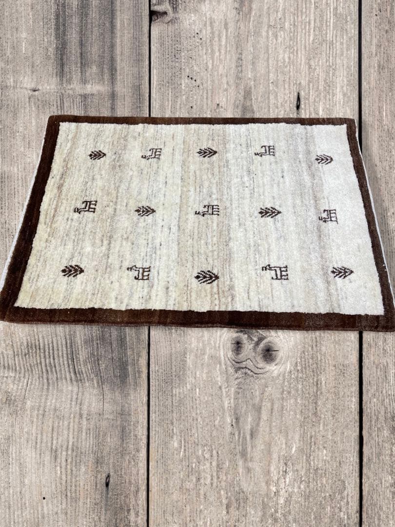 ギャッベ　ペルシャ　玄関　本物　約60x90 手織り　リズバフ　(織が細かい)