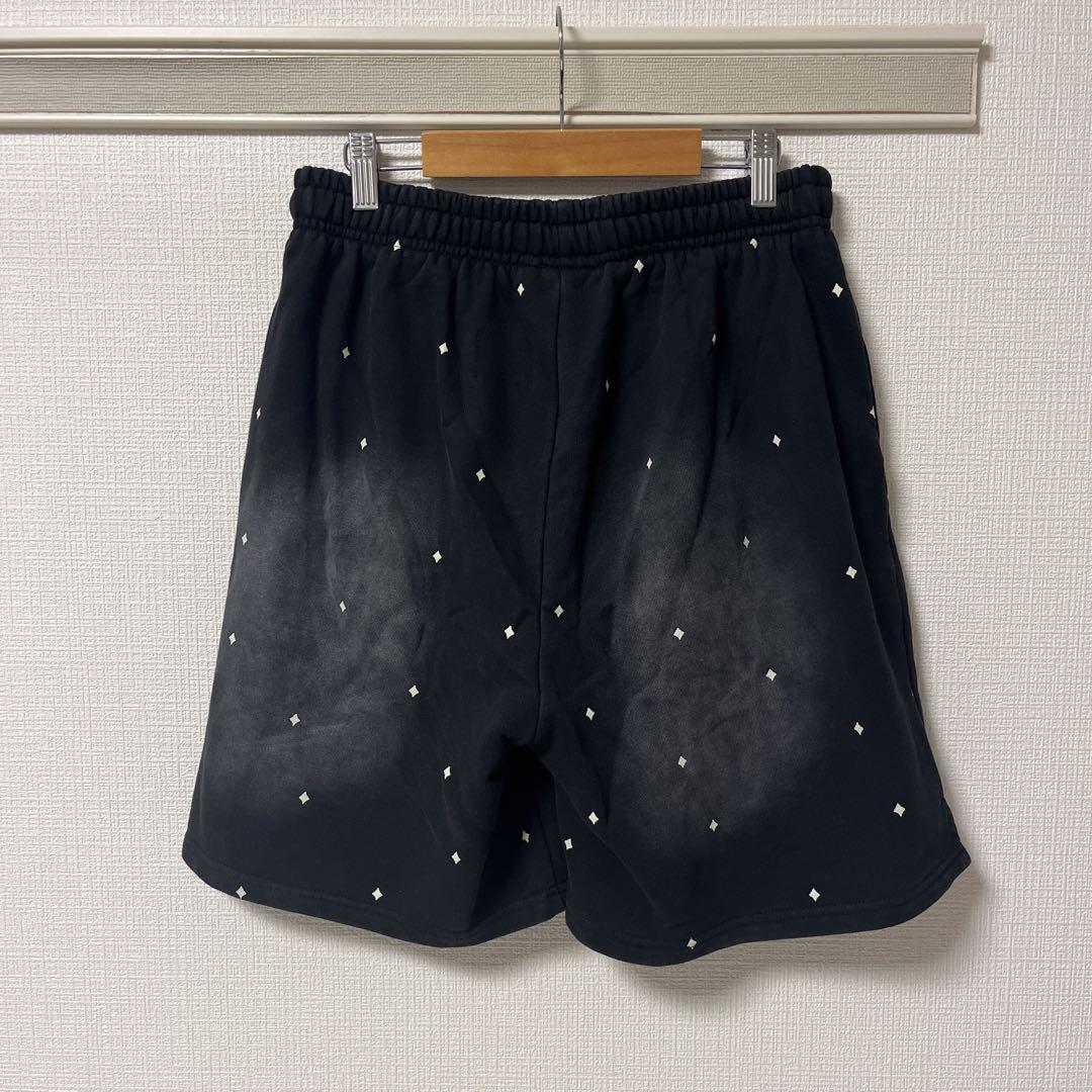 【極美品】HELLSTAR BASIC LOGO ショートパンツMサイズ 極美品】HELLSTAR BASIC LOGO ショートパンツMサイズ-販売通販売