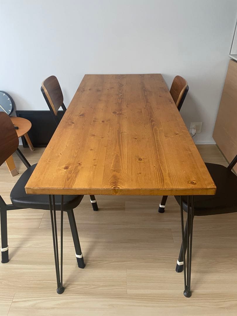 ダイニング椅子4脚目立った傷や汚れなし