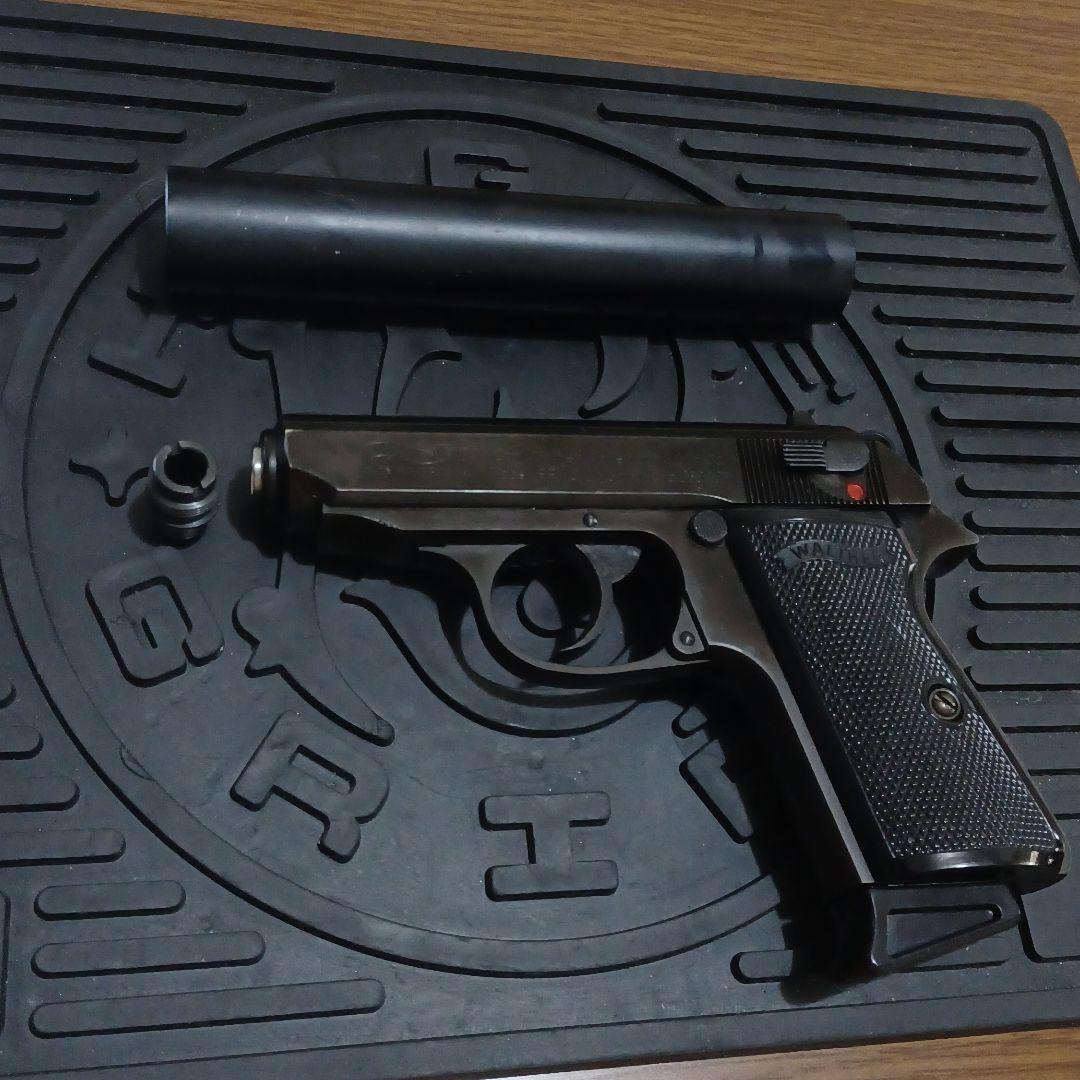 マルゼンワルサーPPK/S ブラックメタル サイレンサー付き