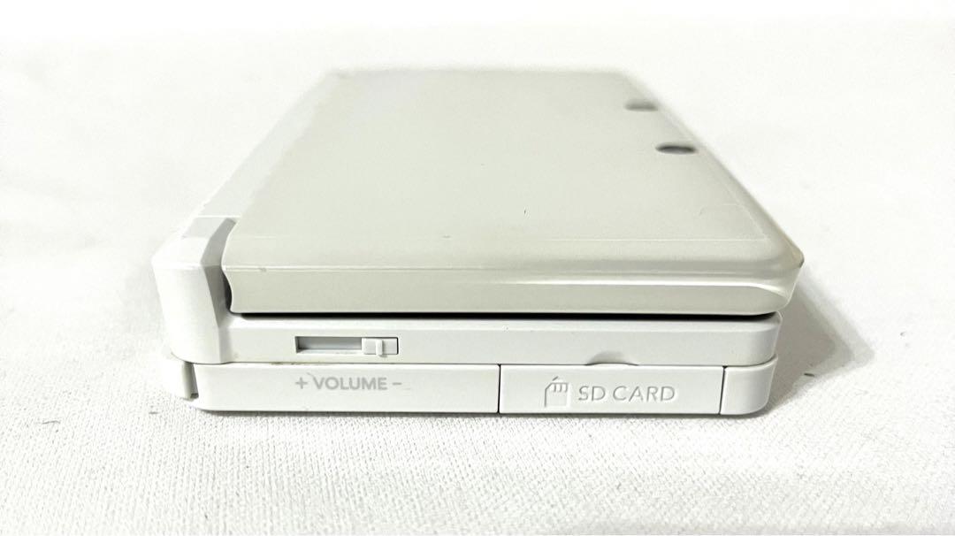 【付属品多数】ニンテンドー3DS本体 CTR-001 ニンテンドー3DS