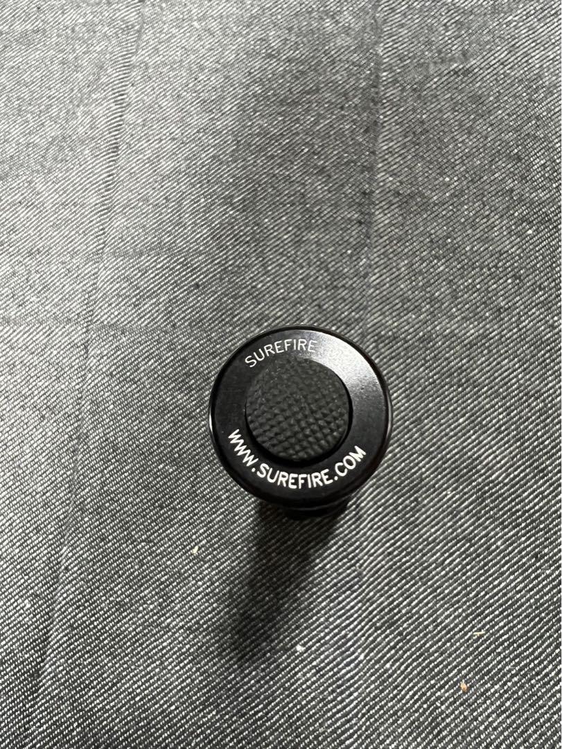 Surefire 懐中電灯