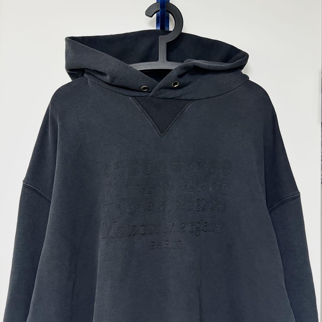 MAISON MARGIELA 24SS カレンダーロゴ刺繍 パーカー