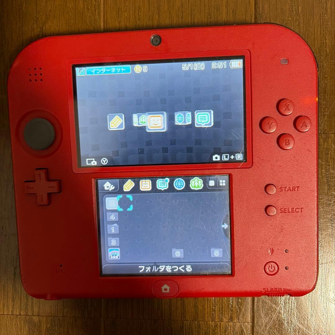 任天堂 ニンテンドー2DS レッド 本体目立った傷や汚れなし