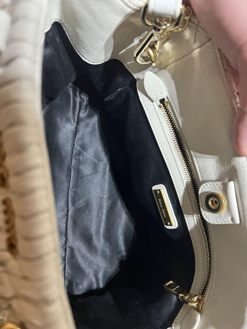 最安値‼️早い者勝ち‼️ miumiu ナッパクリスタル ショルダーバッグ
