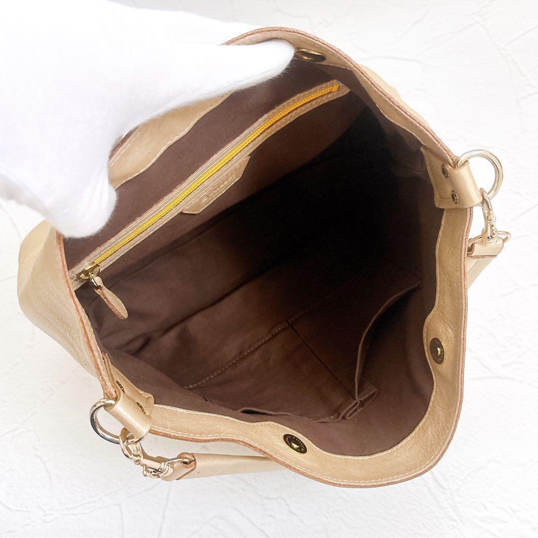 美品 russet ソフトレザー ワンショルダーバッグ シャンパン