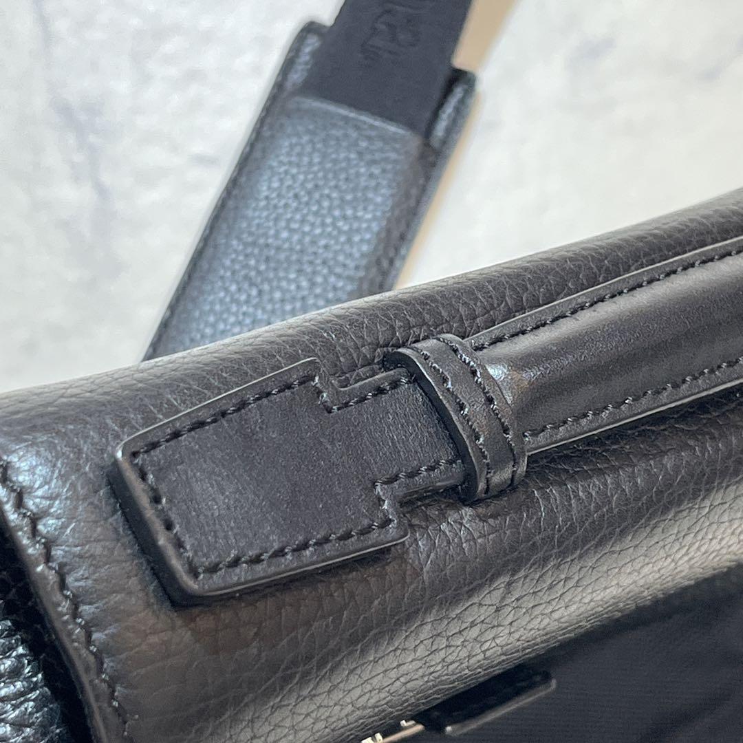 美品★エルメネジルド ゼニア ショルダーバッグ 黒ブラック メッセンジャー