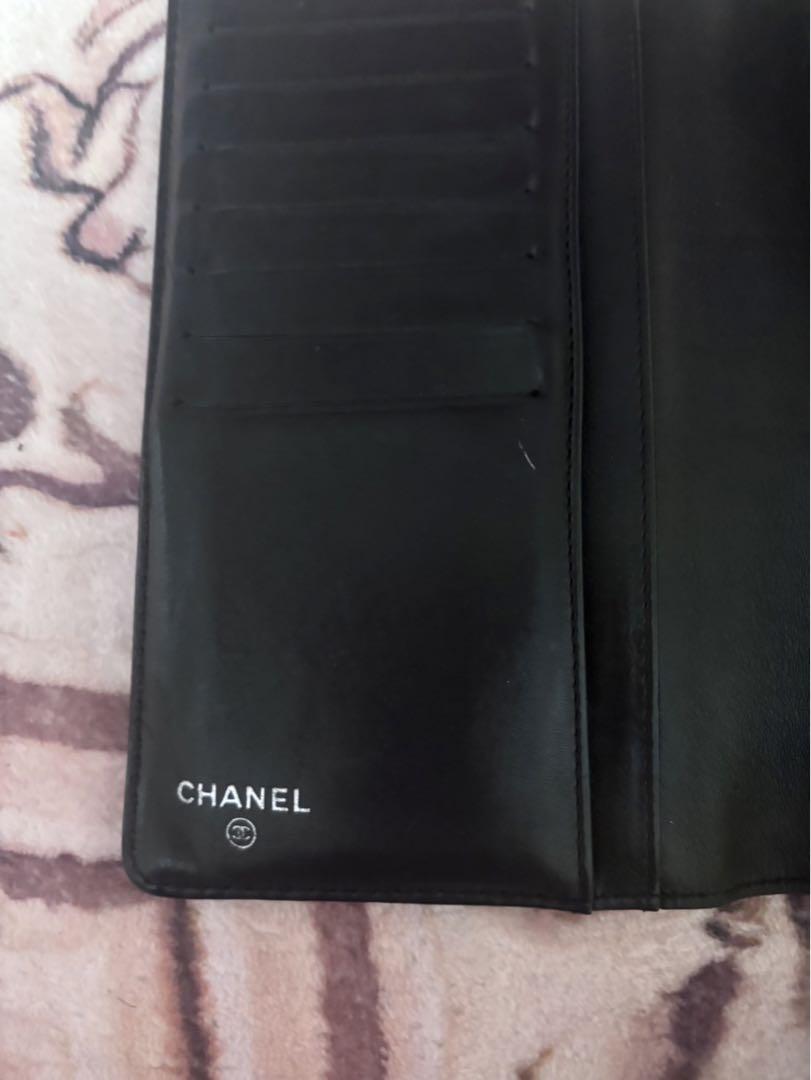 CHANEL 二つ折り財布 黒 レザー