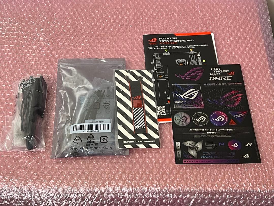 ASUS ROG STRIX Z890-F GAMING WIFI マザーボード ASUS ROG STRIX Z890-F GAMING WIFI マザーボード