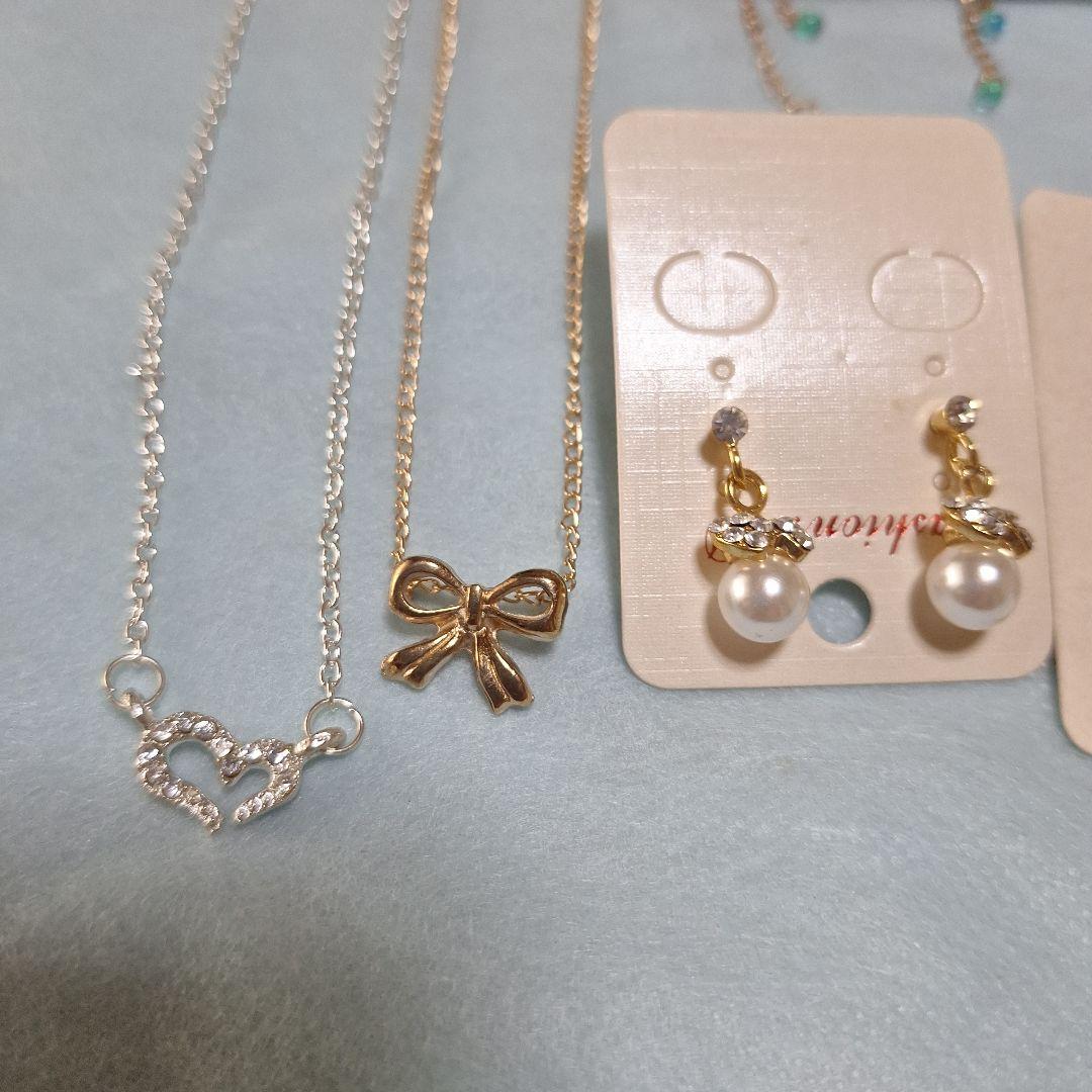 【再入荷！】 アクセサリーセット ネックレス ピアス - メルカリ アクセサリー