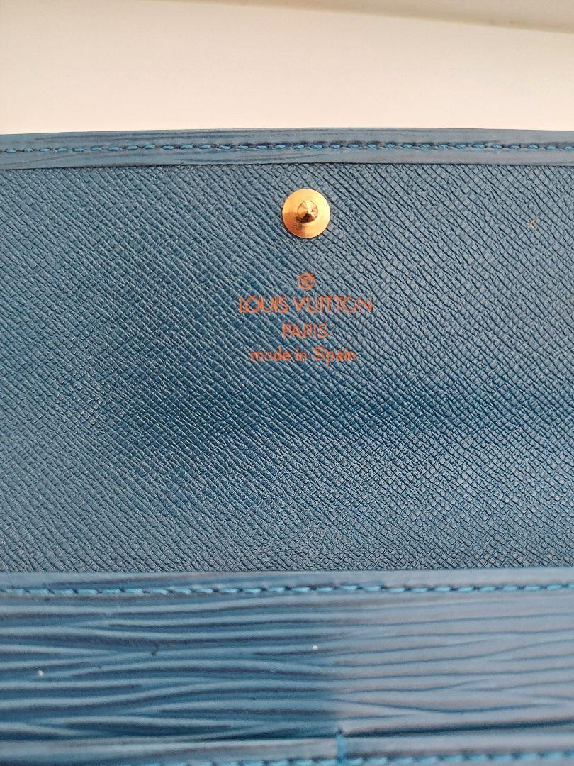 Louis Vuitton エピレザー 長財布 ブルー
