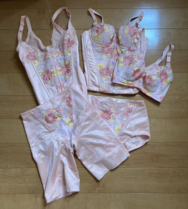 マルコ　シェリルpink
