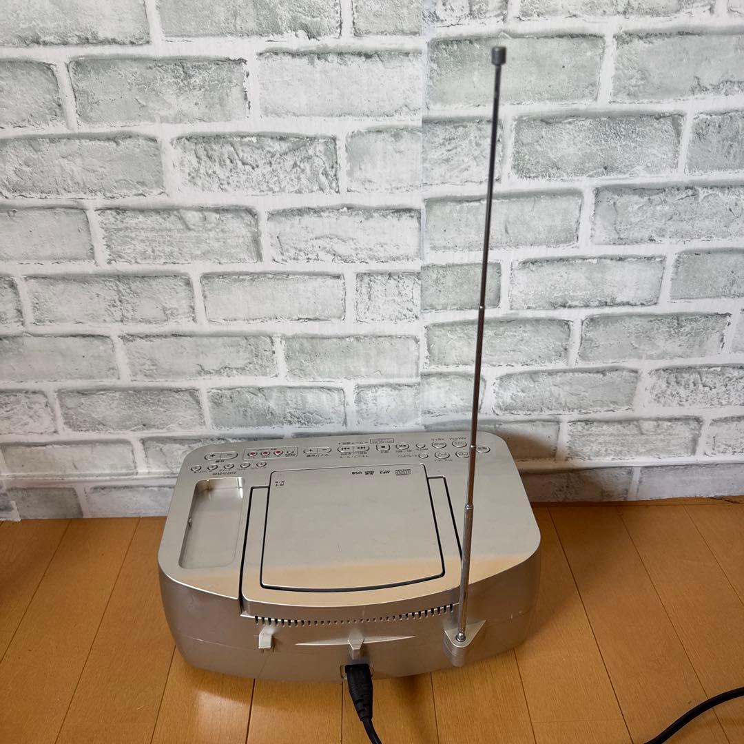 東芝 CD カセット　ラジオラジカセ TY-CDX91