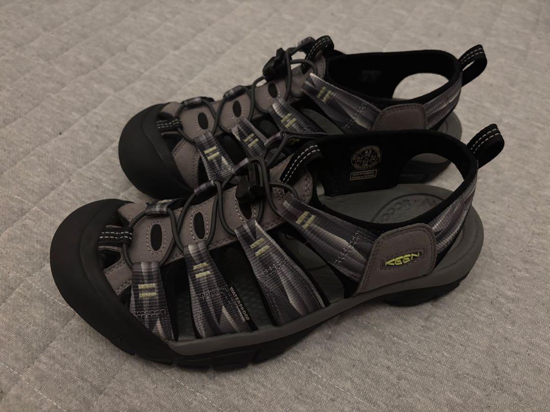 KEEN アウトドアサンダル グレー/ブラック