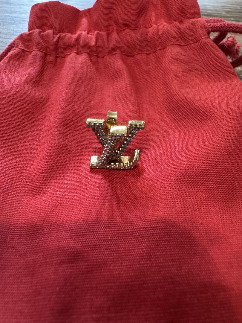Louis Vuitton ゴールドロゴピアス(片耳用)