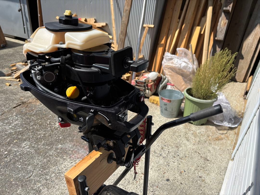 TOHATSU４スト２馬力船外機スタンド付きジャンク静岡県引取り限定特価