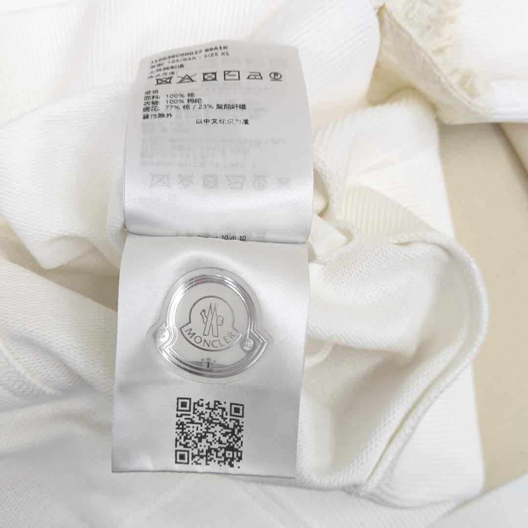 専用！　モンクレールのトップス　未使用品です。