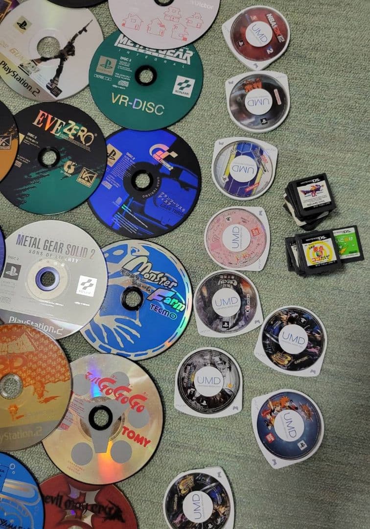 PS、PS2、PS3、PSP、wii、DS、XBOX360ゲーム合計200個以上