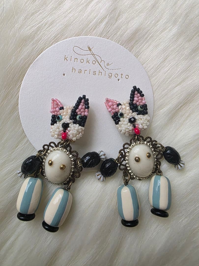 kinoko no harishigoto ビーズ刺繍 イヤリング目立った傷や汚れなし