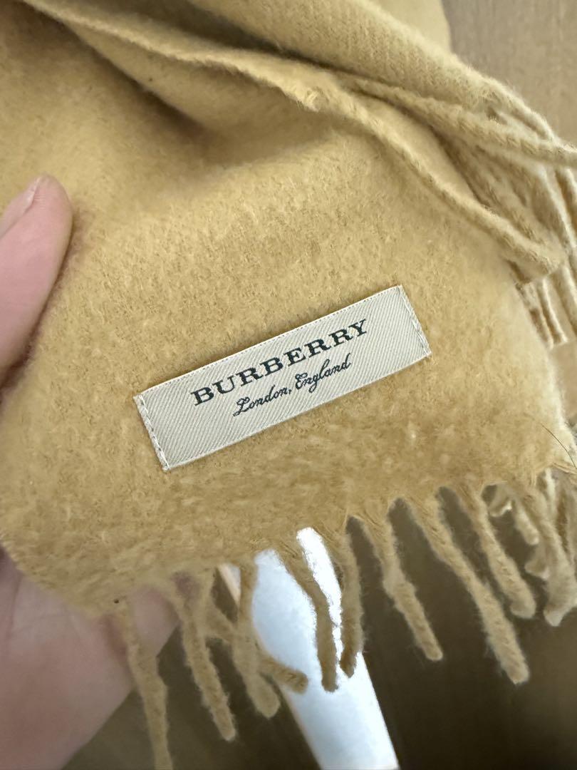 BURBERRY ベージュ
