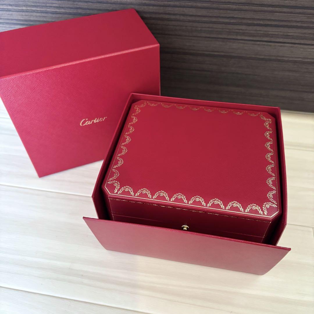 正規品　カルティエ 時計 空箱　パンテール　美品