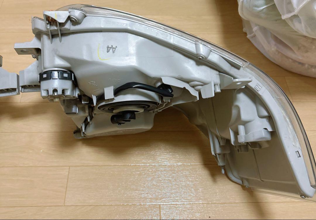 8型ハイエース200系　ダークプライム2Ⅱ 純正LEDヘッドライト　ワイドバン