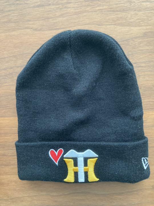 阪神タイガース Newera ニット帽 刺繍 22a W新作送料無料 阪神タイガース Newera ニット帽 刺繍 22a W新作送料無料