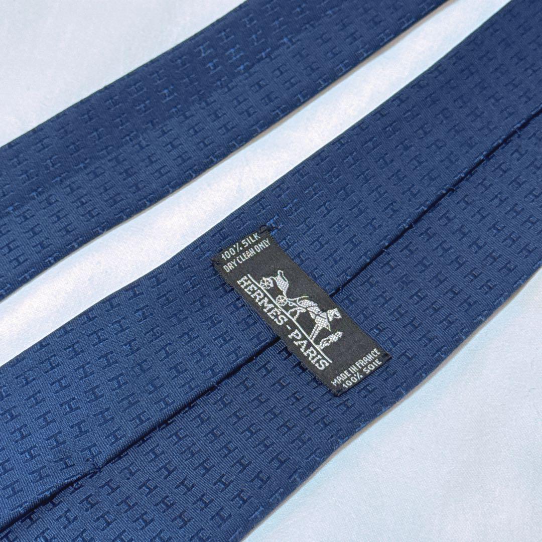 【美品】エルメス ネクタイ H柄 ファソネ 光沢 ジャガード 希少 美品 エルメス ネクタイ ハイブランド H柄 ファソネ 光沢