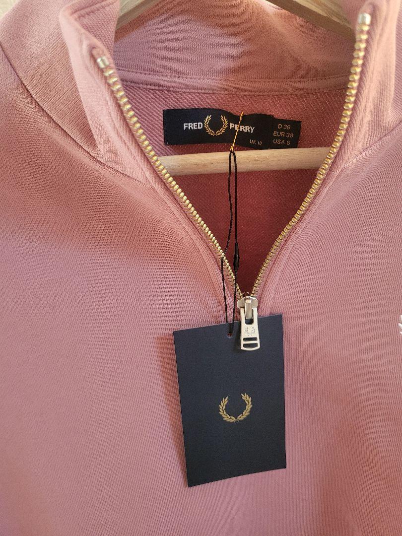 FRED PERRY ハーフジップ クロップドトレーナー