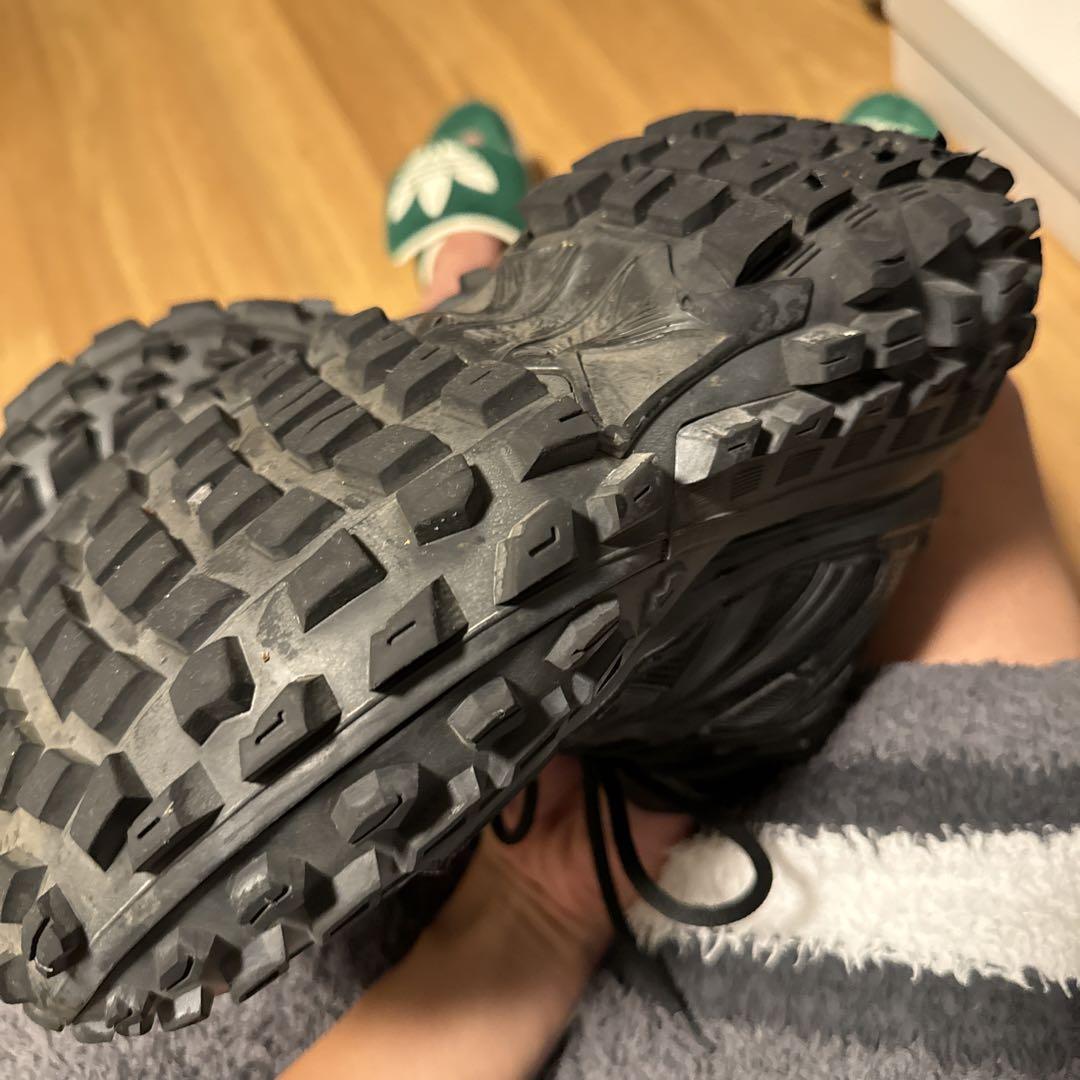balenciaga bouncer defender バレンシアガ