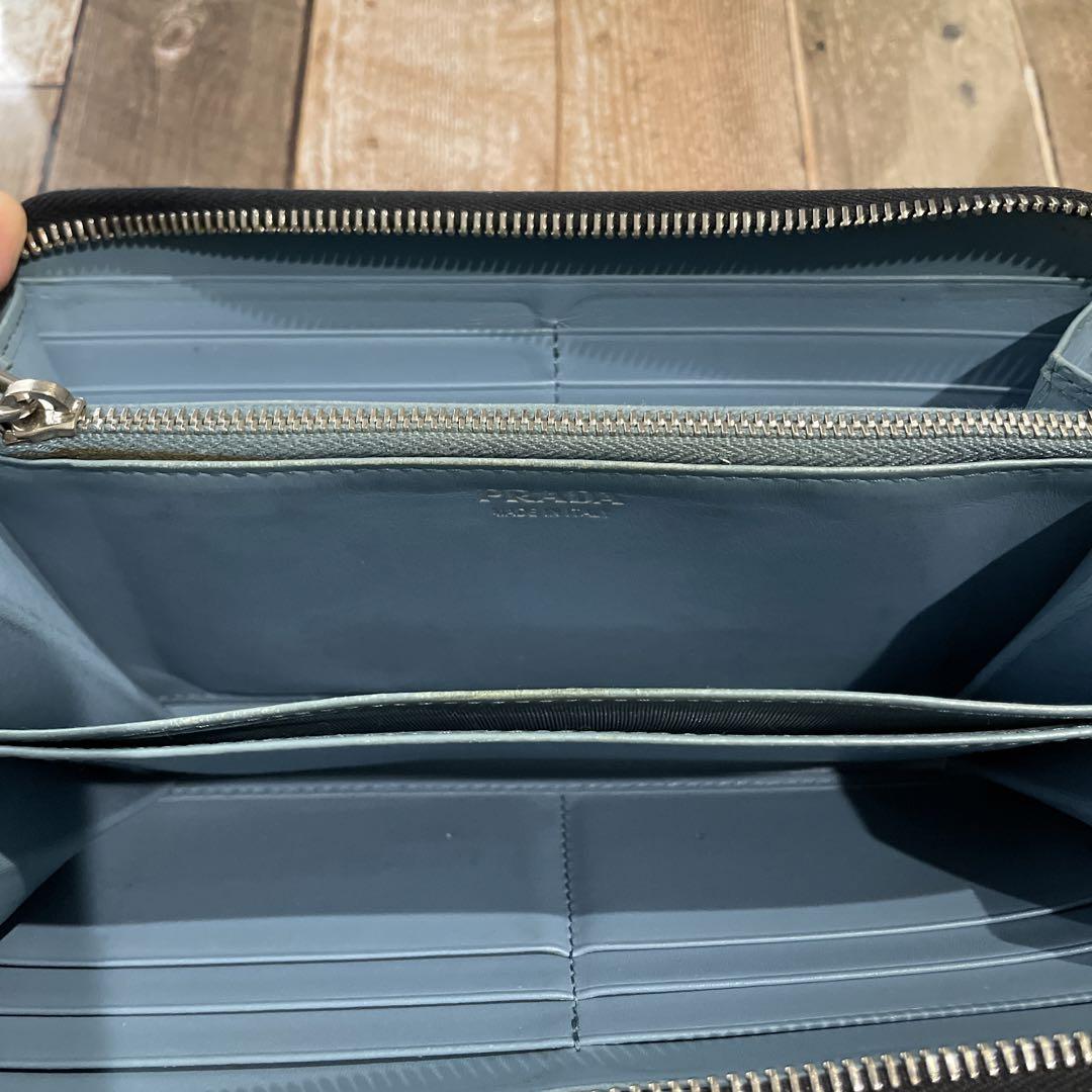 PRADA ライトブルー 長財布 PRADA ネイビー×ライトブルー 長財布