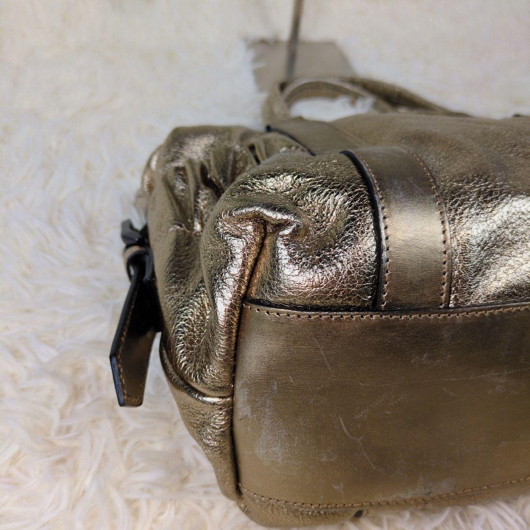 大容量　豪華　BURBERRY キーホルダー付　ゴールド　トートバッグ