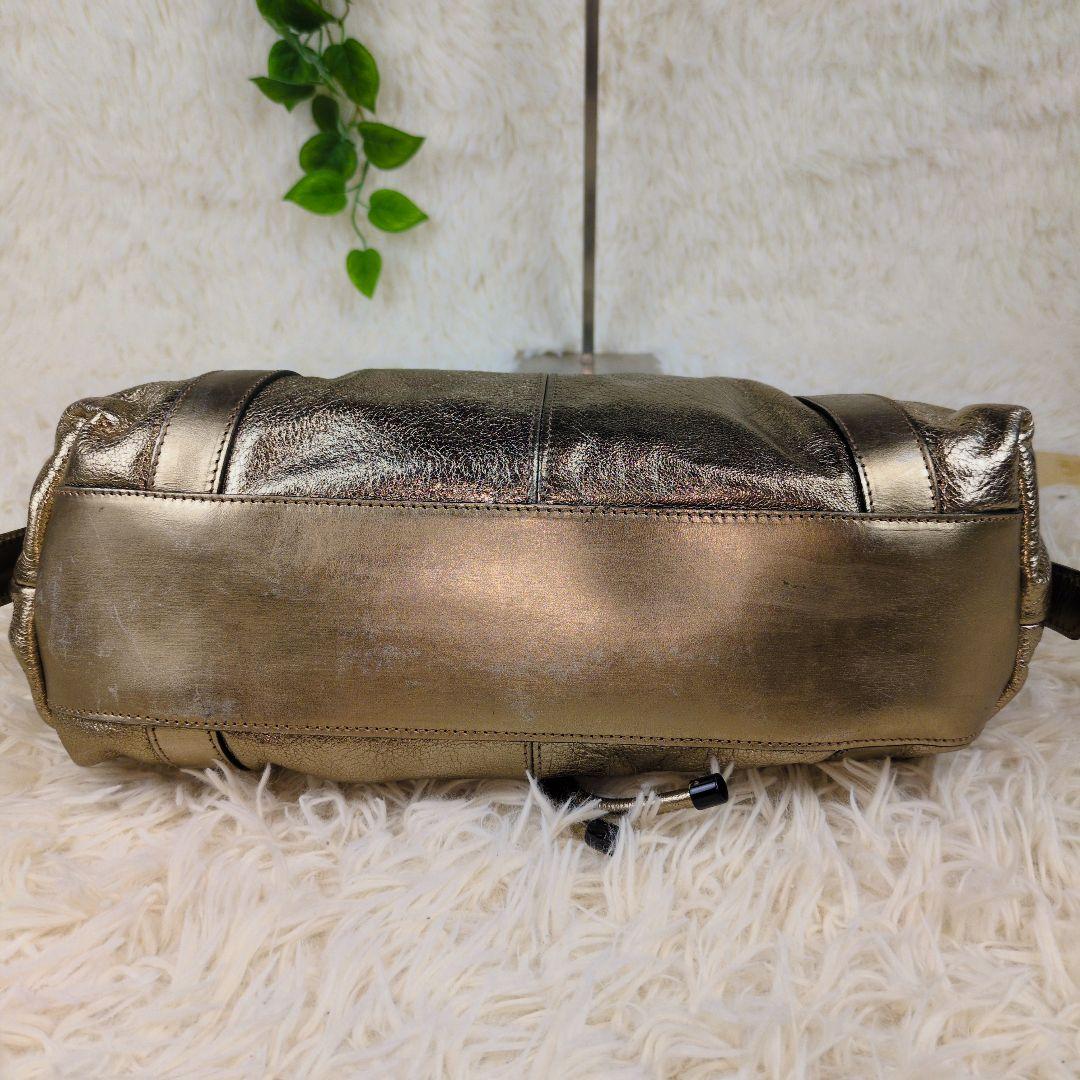 大容量　豪華　BURBERRY キーホルダー付　ゴールド　トートバッグ