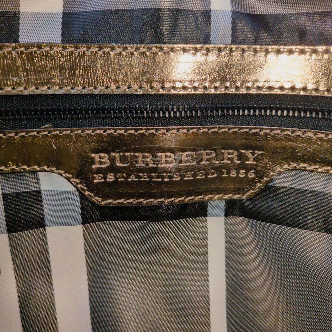 大容量　豪華　BURBERRY キーホルダー付　ゴールド　トートバッグ