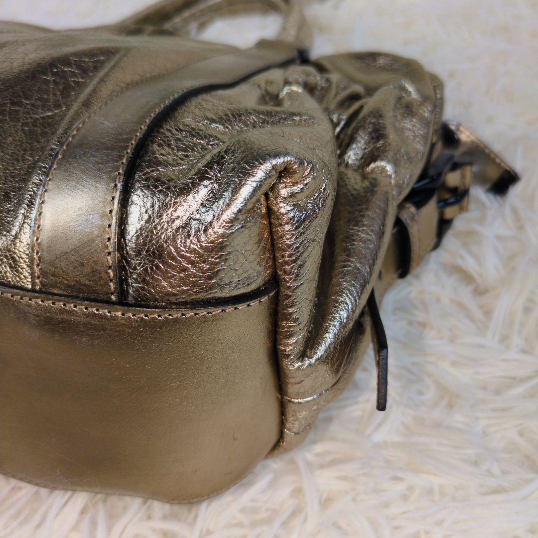 大容量　豪華　BURBERRY キーホルダー付　ゴールド　トートバッグ
