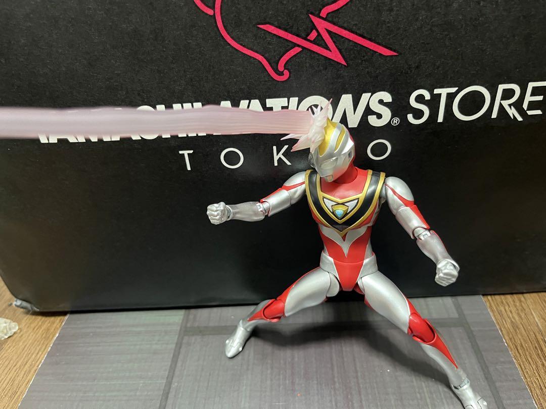 真骨彫 ウルトラマンダイナ＆ガイア＆エフェクトパーツ