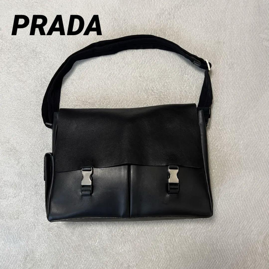 【希少】PRADA メッセンジャーバッグ オールレザー ブラック 大容量 画像1