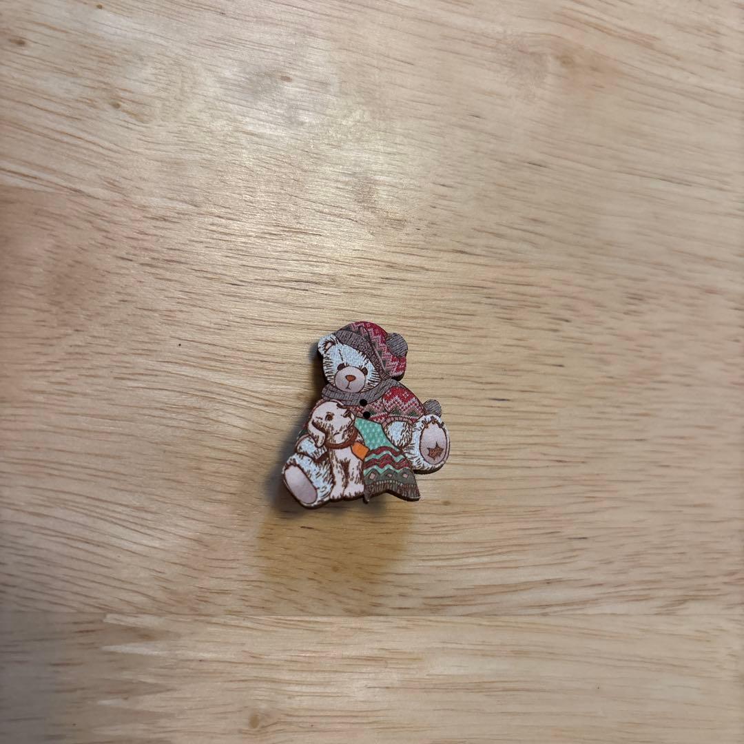 くまちゃんのブローチブローチ