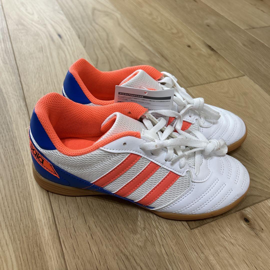 adidas アディダス フットサルシューズ 27cm【新品・未使用品】 最終値下げ✴︎新品未使用✨adidasアディダス スーパーサラ